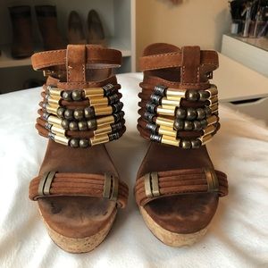 Tory Burch wedge size 7